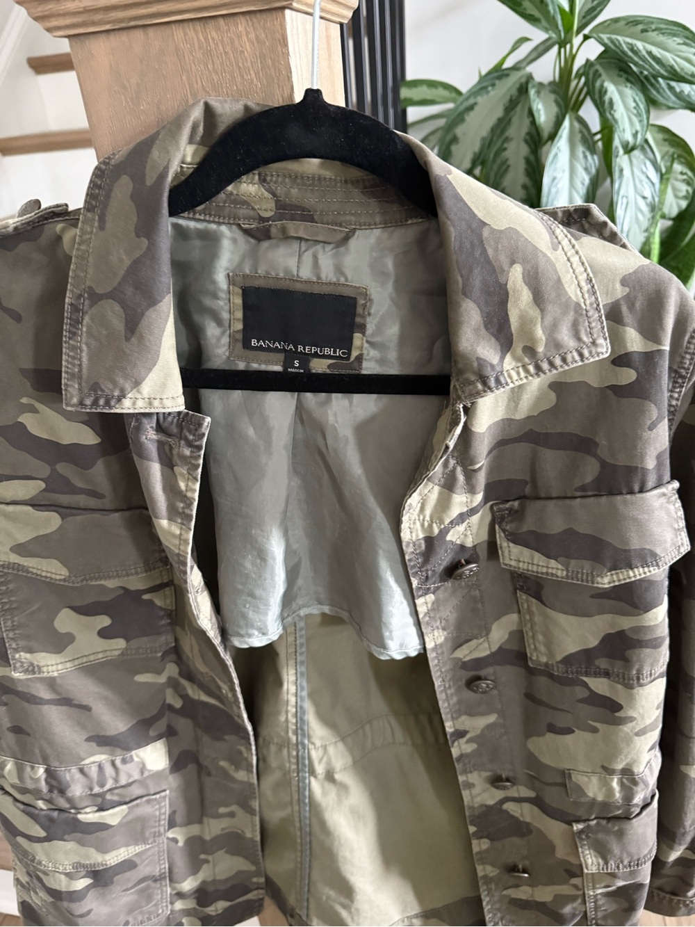 Banana Republic Women's Camouflage Utility Jacket in Olive and Khaki